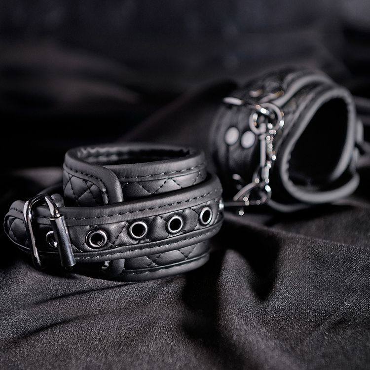 Image de EVE'S FETISH DREAMS WRIST CUFFS