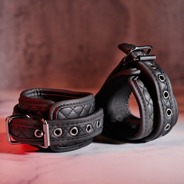 Image de EVE'S FETISH DREAMS ANKLE CUFFS - cadeau avec achat